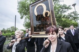 Przez dziewięć miesięcy obraz Matki Bożej Częstochowskiej nawiedzi wszystkie parafie diecezji płockiej