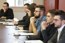 Spotkanie dekanalnych duszpasterzy młodzieży i Młodzieżowej Diecezjalnej Rady Duszpasterskiej z udziałem bp. Mirosława Milewskiego