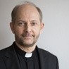 Rzecznik KEP: Módlmy się o pokój za wstawiennictwem św. Jana Pawła II