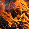 Grecja: Ewakuacja setek dzieci z powodu pożaru lasu