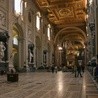 We Wnętrzu rzymskiej Bazyliki Jana na Lateranie
