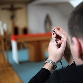 Potrzeba modlitwy o dobre i liczne powołania kapłańskie i zakonne
