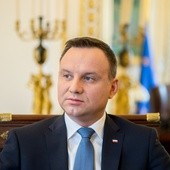 Prezydent pisze do premiera ws. sytuacji w TVP. Premier odpowiada