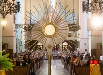 Węgry: Ludzie interesują się Kongresem Eucharystycznym, bo brak im Jezusa