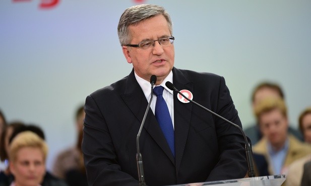Bronisław Komorowski w czasie spotkania wyborczego w 2015 r.