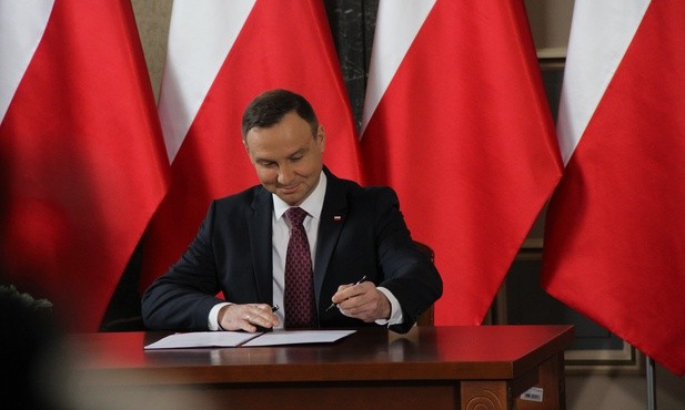 Prezydent podpisał nowelę ustawy o weteranach działań poza granicami państwa