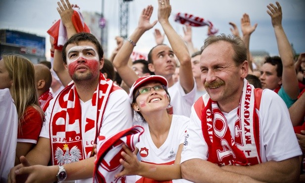 Prawie połowa Polaków zadowolonych z sytuacji w kraju