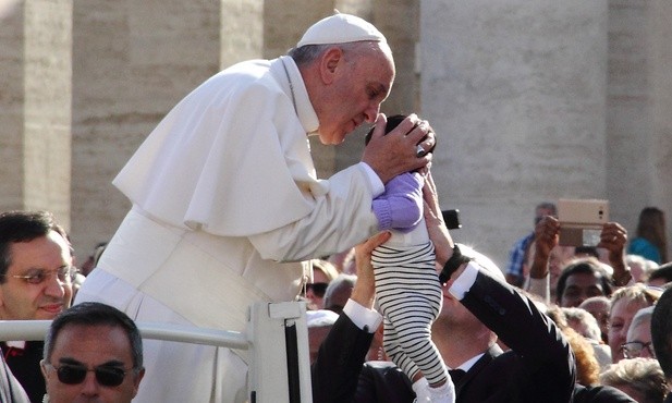 Franciszek: Nie zasmucajcie dzieci!