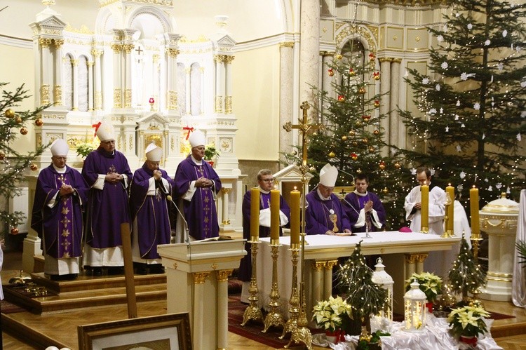 Ostatnie pożegnanie biskupa Eugeniusza Juretzko OMI