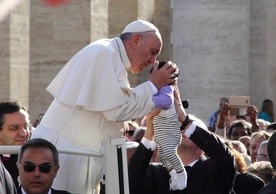 Franciszek: Nie zasmucajcie dzieci!