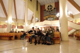 Iława. Czuwanie młodzieży diecezji elbląskiej