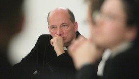 Bóg błogosławi każdego człowieka -  o deklaracji "Fiducia supplicans"