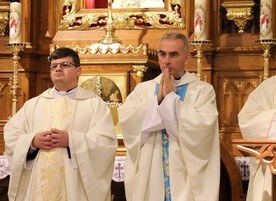 Biskup niminat, Krzysztof Dukielski (z prawej)