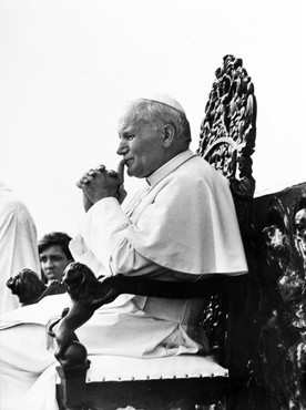 Prymas: Od Jana Pawła II uczyliśmy się świeżości wiary