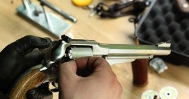 Sondaż: Broń palna jest częścią amerykańskiej tradycji