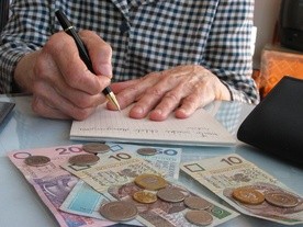 Szwed: Czternastą emeryturę w pełnej wysokości otrzyma prawie 94 proc. uprawnionych