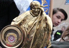 Radzymin: Rozpoczęła się narodowa nowenna przed 100. rocznicą urodzin Jana Pawła II