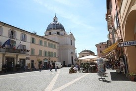 Jak odpoczywa papież? 