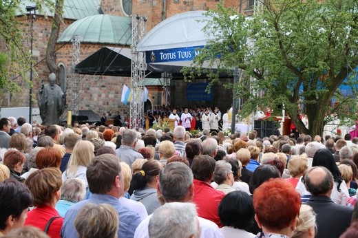 Diecezja płocka żegna Czarną Madonnę