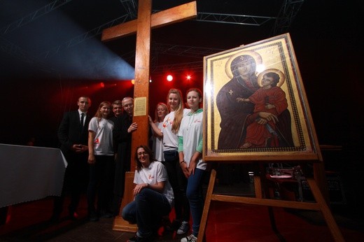 XXXIII Pielgrzymka młodzieży do Rostkowa