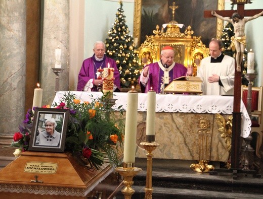 Pogrzeb Danuty Michałowskiej - cz. 1