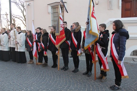 Pogrzeb sióstr służek