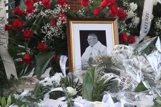 Pogrzeb ks. Adama Łacha - część I