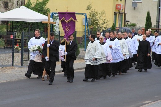 Rypin, Rogowo. Pogrzeb ks. Jacka Darmofalskiego