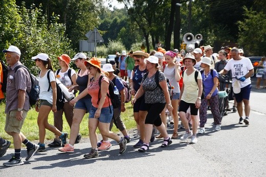 Drugi dzień pielgrzymki - postój w Koszęcinie