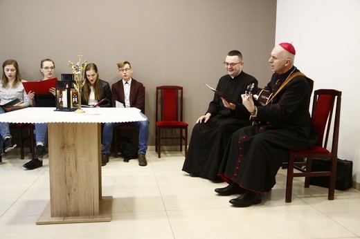 Rekolekcje KSM w Kokotku - spotkanie z bp. A. Iwaneckim