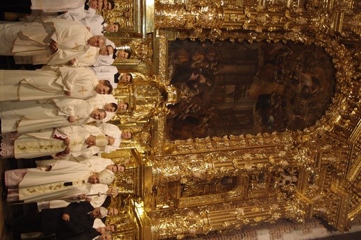 Poświęcenie ołtarza w kościele Bożego Ciała