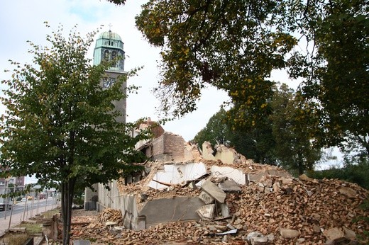 Rozbiórka kościoła w Bytomiu, cz. 1