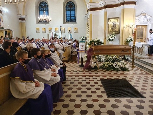 Pogrzeb śp. ks. Włodzimierza Kazimierza Górala - eksporta w Tworogu