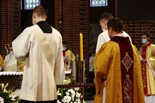 Msza z konsekracją krzyżma i olejów