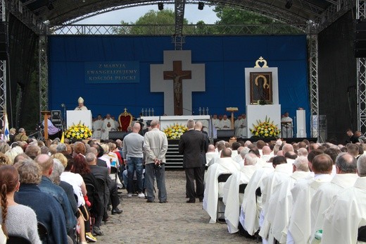 Pułtusk. Msza św. na rozpoczęcie nawiedzenia. Cz. 3