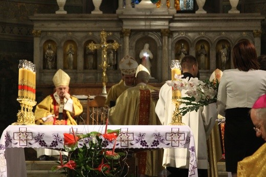 Święcenia biskupie w Płocku - cz. 2