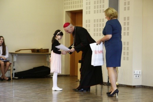 Gala konkursu "Pieśń niesiemy w darze"