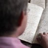 Odczytanie satarych rękopisów bywa trudne