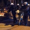 Grecja: Starcia policji z imigrantami 