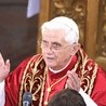Tornielli: Sześć lat po rezygnacji Benedykt XVI nadal towarzyszy Kościołowi