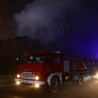 Katowice. Pożar pustostanu. Trzy osoby ucierpiały