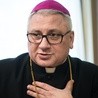 Sekretarz Generalny KEP odpowiada na zarzuty biskupa Janiaka