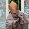 Krytyka po usunięciu pomnika św. Jana Pawła II w Galicji