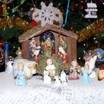 Kuce (parafia w Janowcu Kościelnym). Bożonarodzeniowa szopka w domu Dominiki i Mateusza Jabłońskich