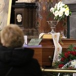 Płock. Pogrzeb ks. inf. Aleksandra Pasternakiewicza