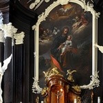 Pułtusk. Poreformacki kościół św. Józefa, pochodzi z I połowy XVII wieku, wczesnobarokowy. W ołtarzy głównym - obraz św. Józefa