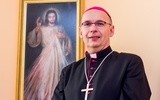 bp Janusz Ostrowski