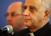 Abp Fisichella: Czas na recepcję synodu
