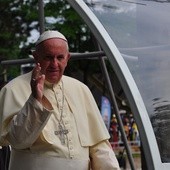 Papież: Wiara wyraża się w uczynkach