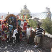 Sanktuarium Martki Bożej w Guadalupe (w Meksyku)